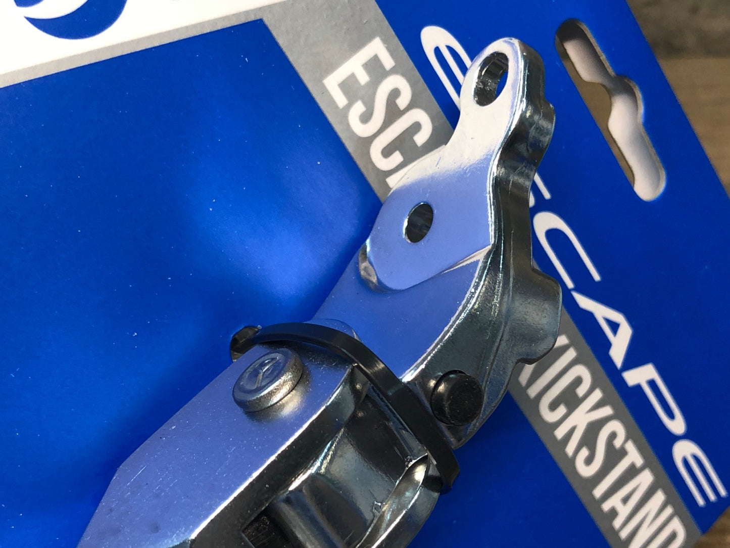 IV816 ジャイアント GIANT ESCAPE QR KICKSTAND スタンド