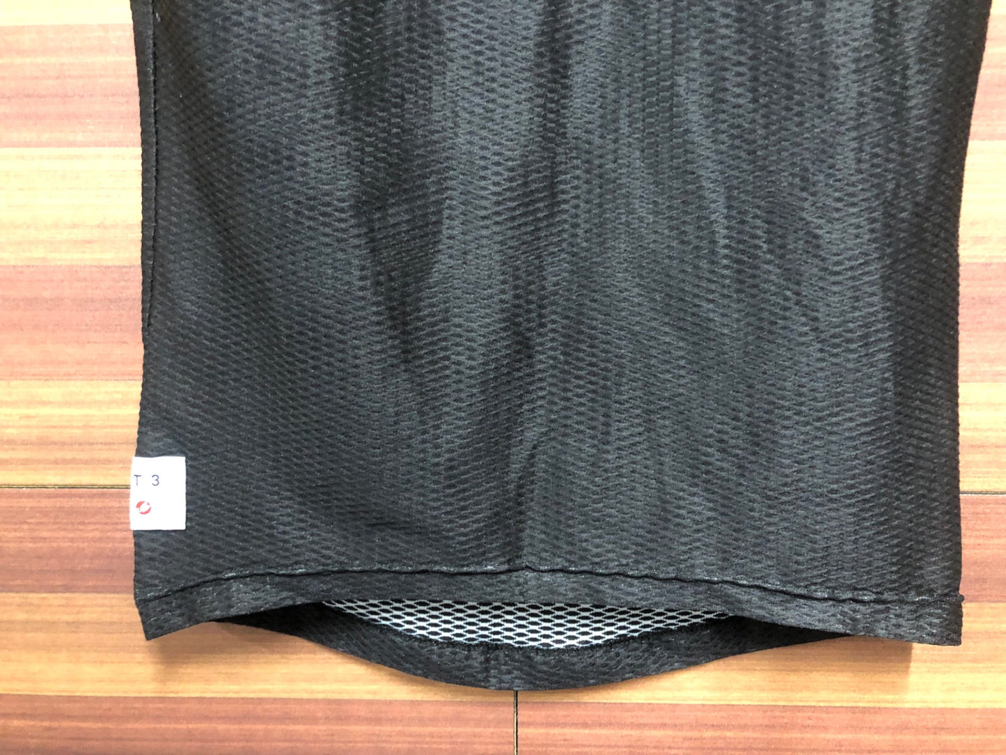 IL127 カステリ CASTELLI CHPT3 ノースリーブ ベースレイヤー 黒 S