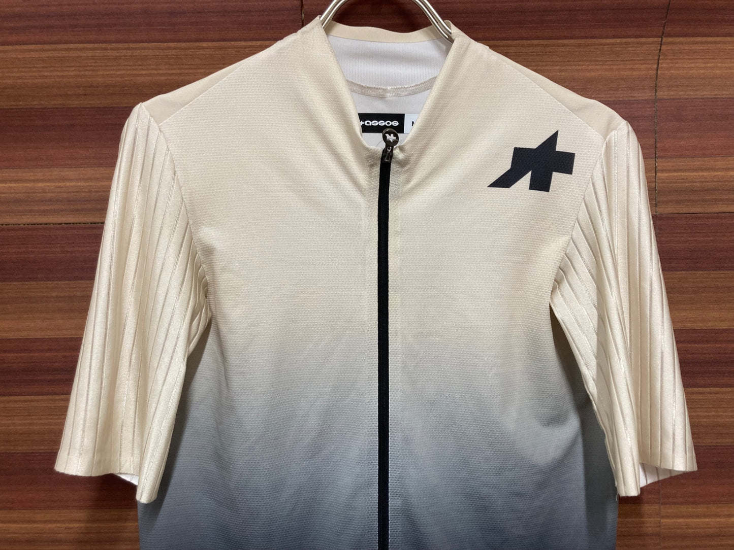 IU469 アソス Assos 半袖 サイクルジャージ オフホワイト M タグカット