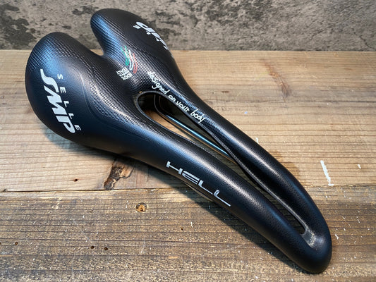 IO378 セラ SELLE SMP HELL サドル 黒