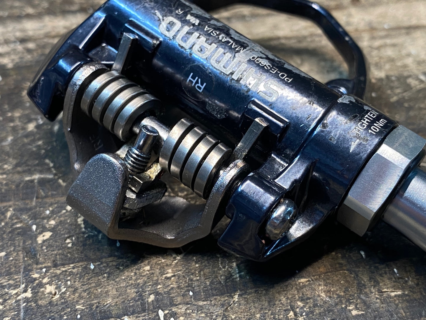IU324 シマノ SHIMANO PD-ES600 ビンディングペダル SPD