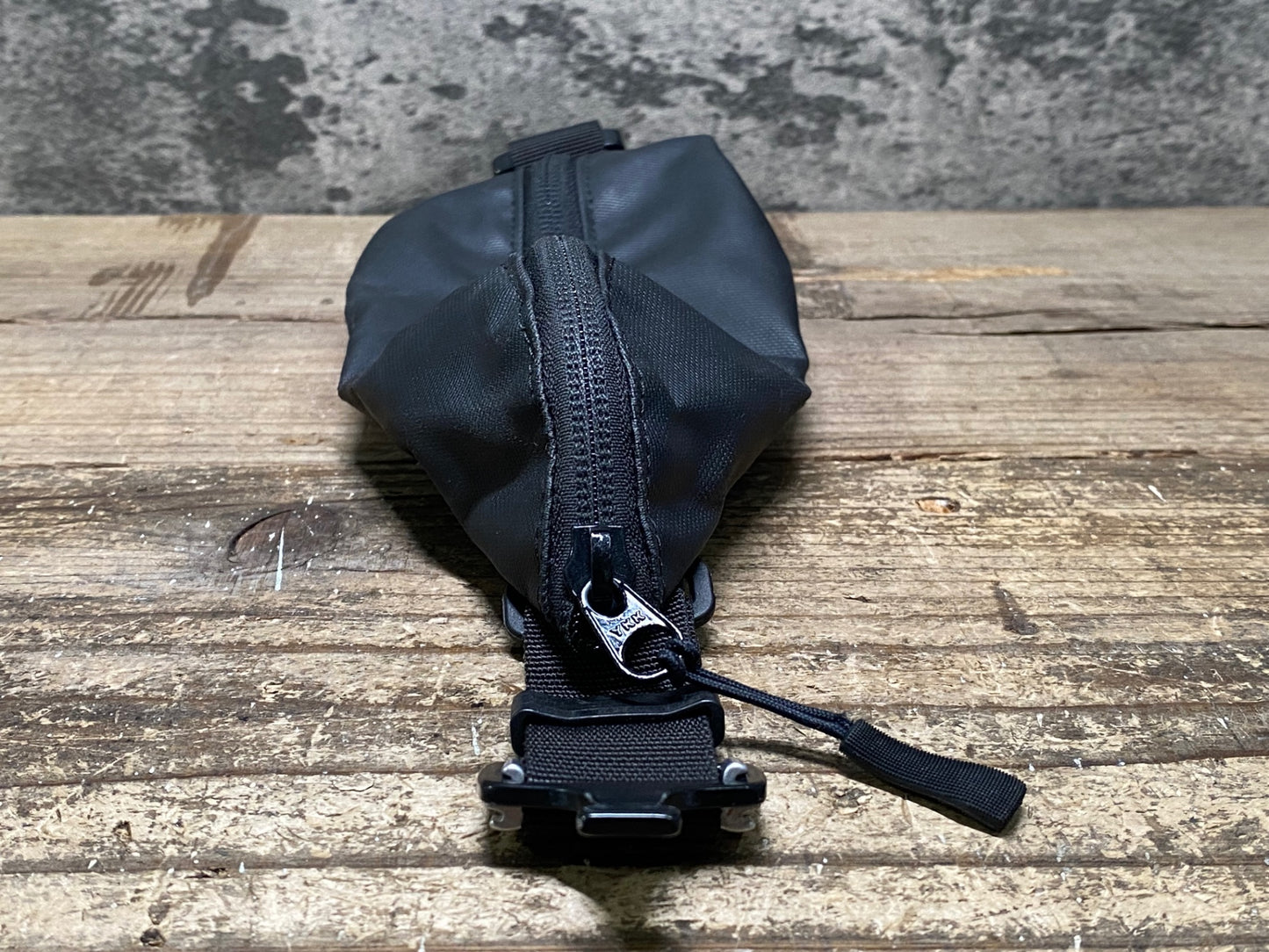 IW511 バグジャック bagjack ポーチ 黒