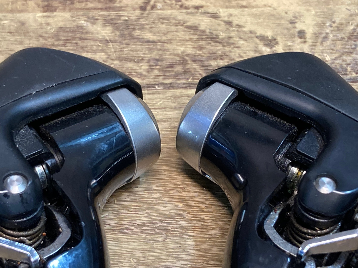 IO733 シマノ SHIMANO 105 ST-5800 STIレバー 2×11S