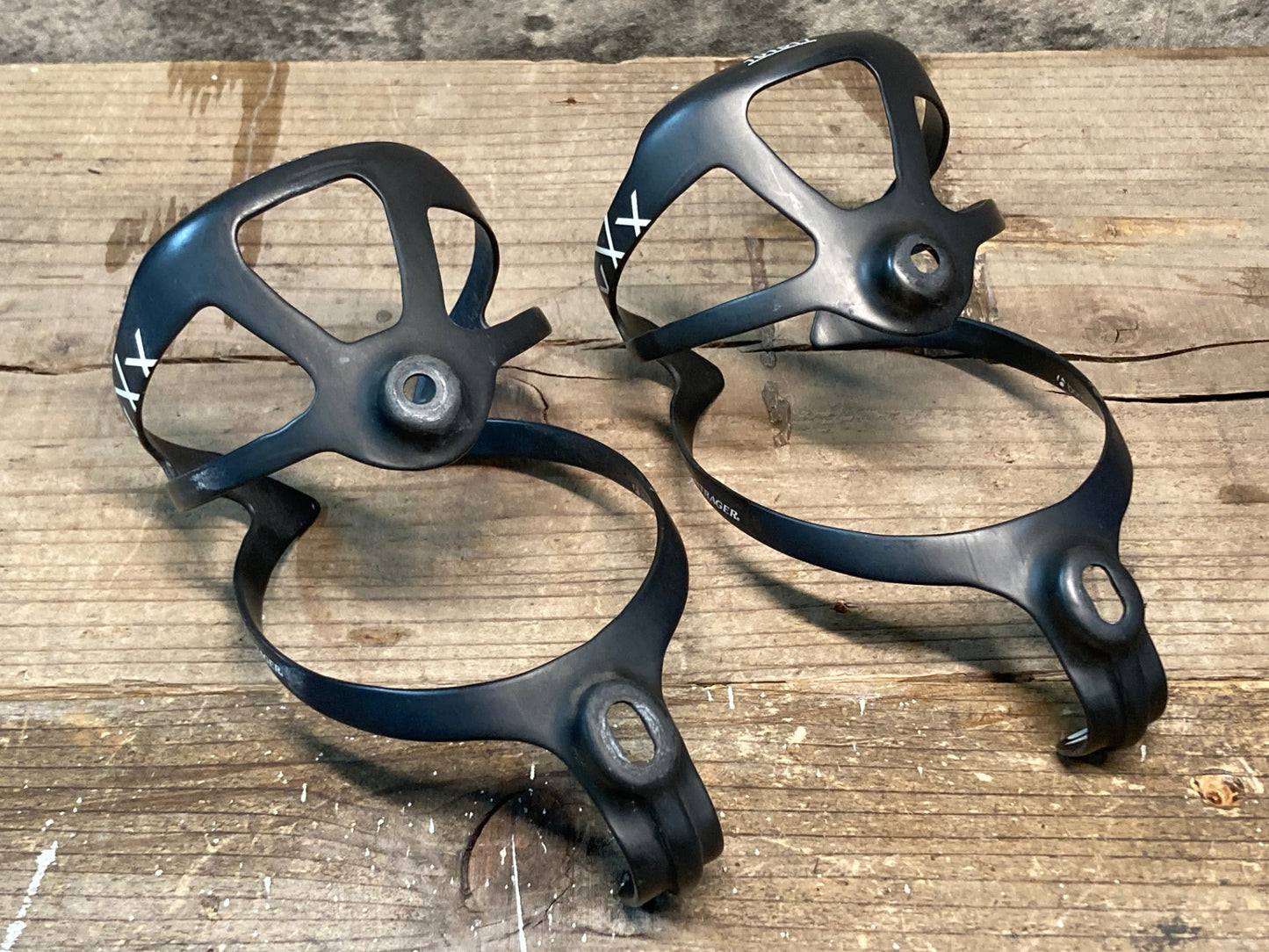 IP102 ボントレガー BONTRAGER XXX カーボン ボトルケージ 黒