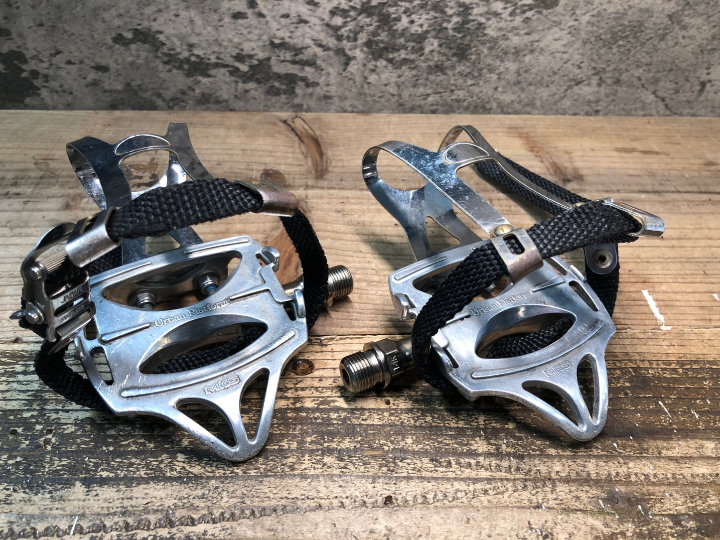 HZ337 三ヶ島ペダル MKS アーバンプラットフォーム Urban Platform フラットペダル シルバー トゥークリップ付属