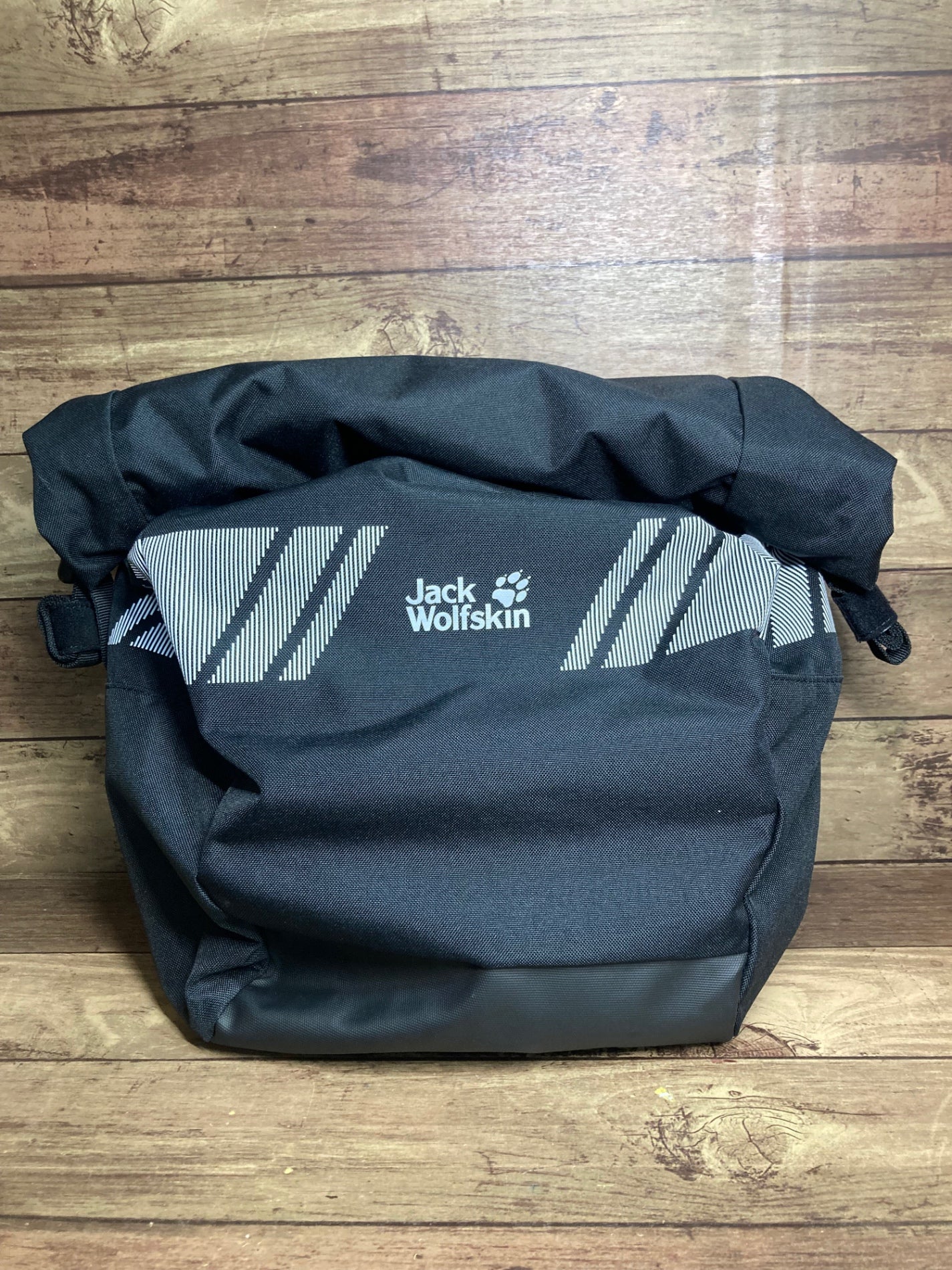 IA078 ジャックウルフスキン ラックバッグ RACK BAG 黒