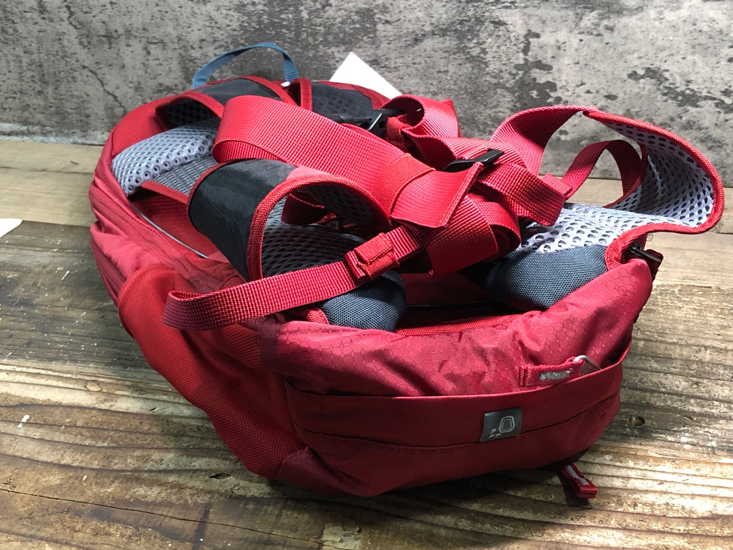 IV546 ドイター deuter RACE EXP AIR 14+3 リュックサック バックパック 赤