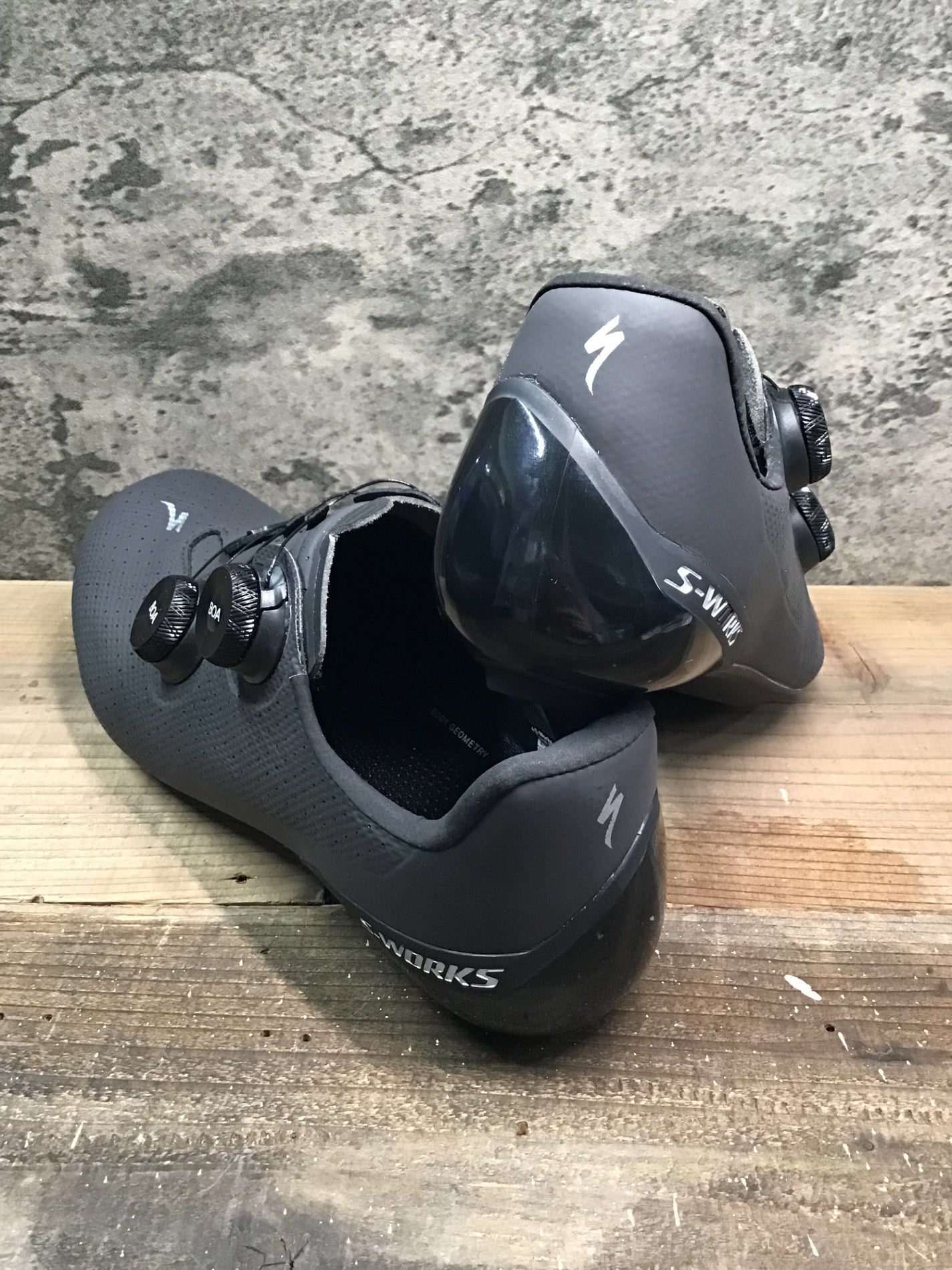 II946 スペシャライズド SPECIALIZED エスワークス S-WORKS TORCH RD ビンディングシューズ 黒 WIDE EU41 SPD-SL