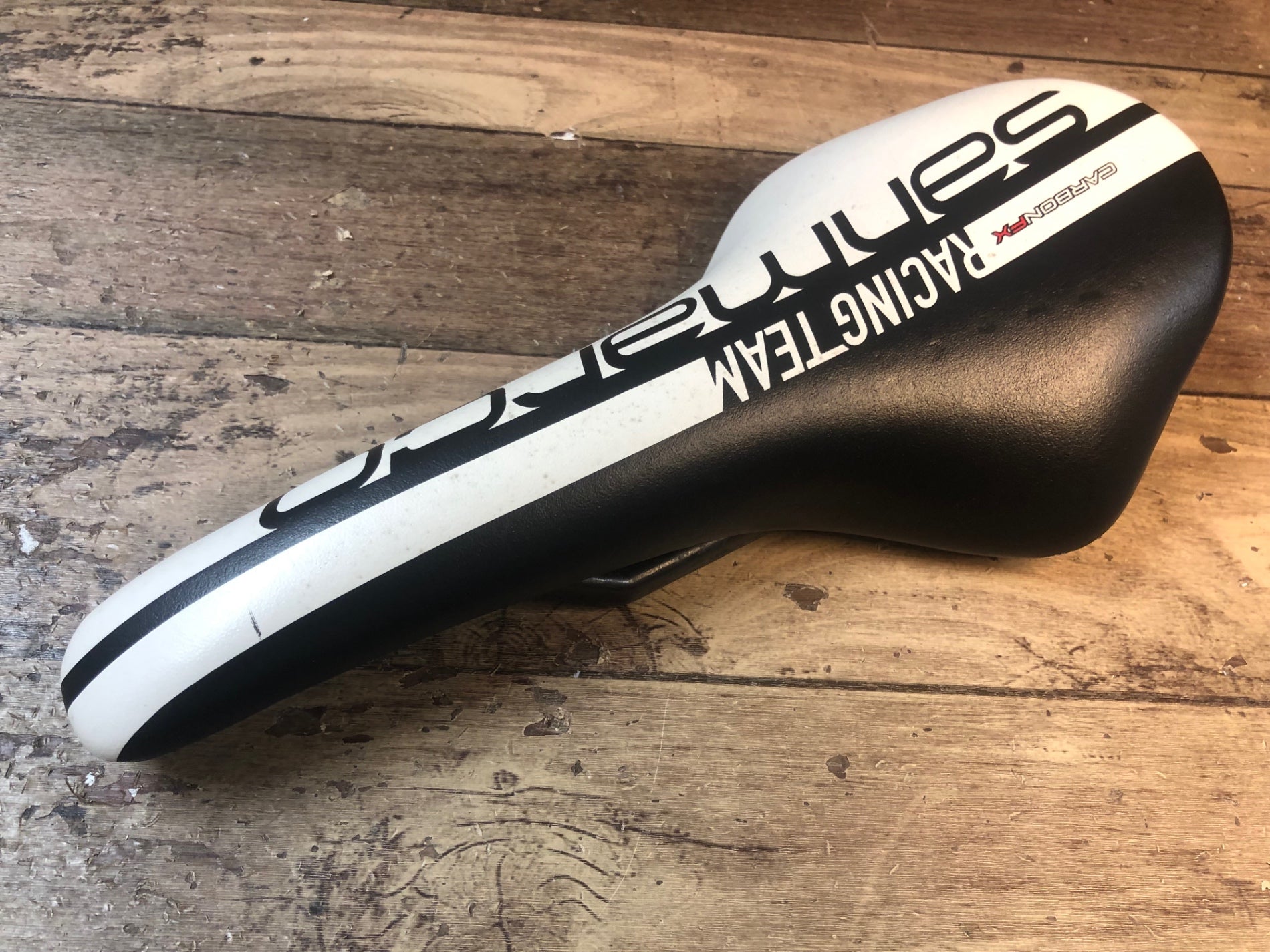 IA875 セラサンマルコ selle sanmarco コンコールレーシング CONCOR RACING TEAM CARBON FX サドル 黒 白