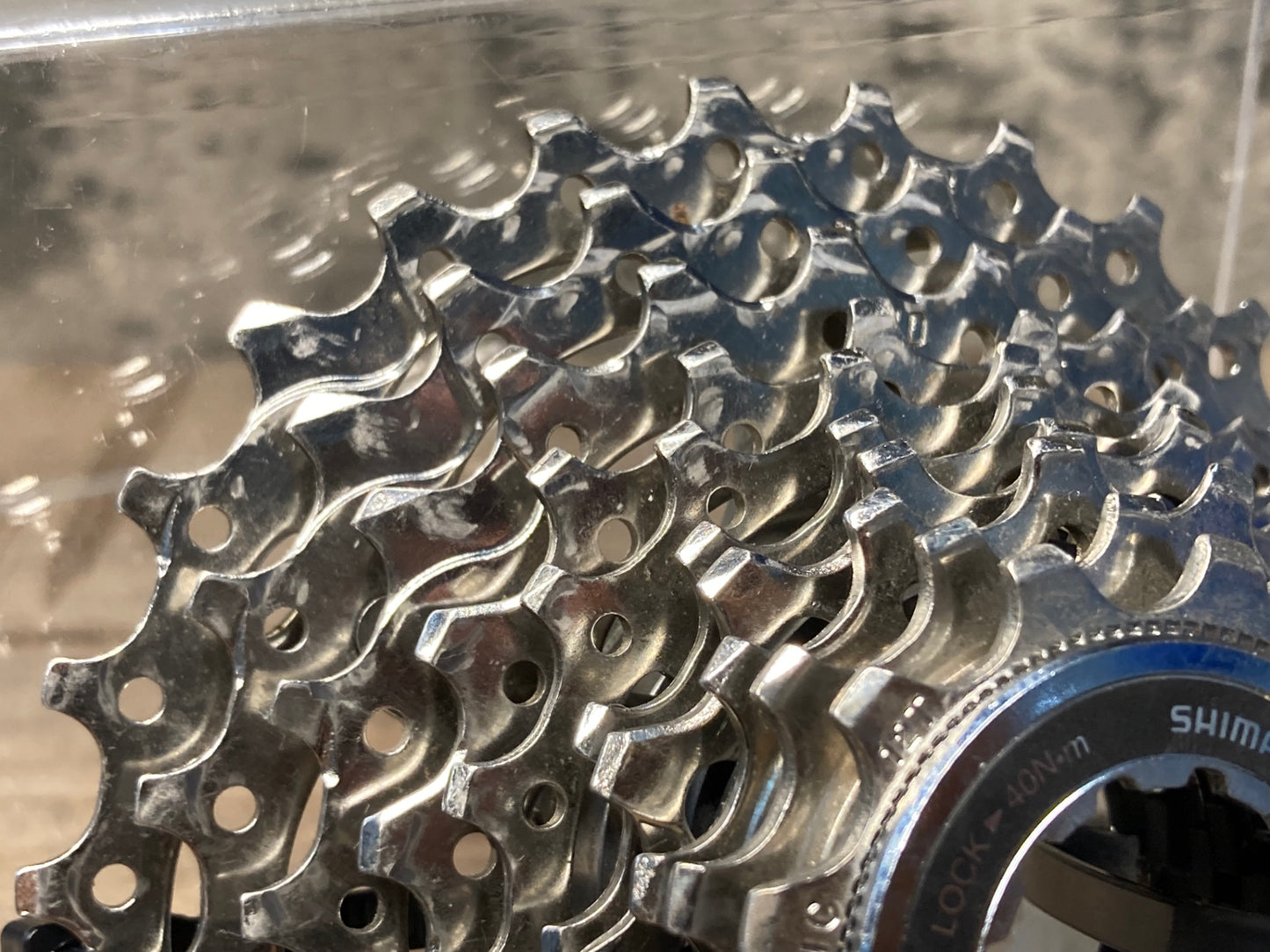 IU352 シマノ SHIMANO 105 CS-5700 スプロケット 10S 12-27T