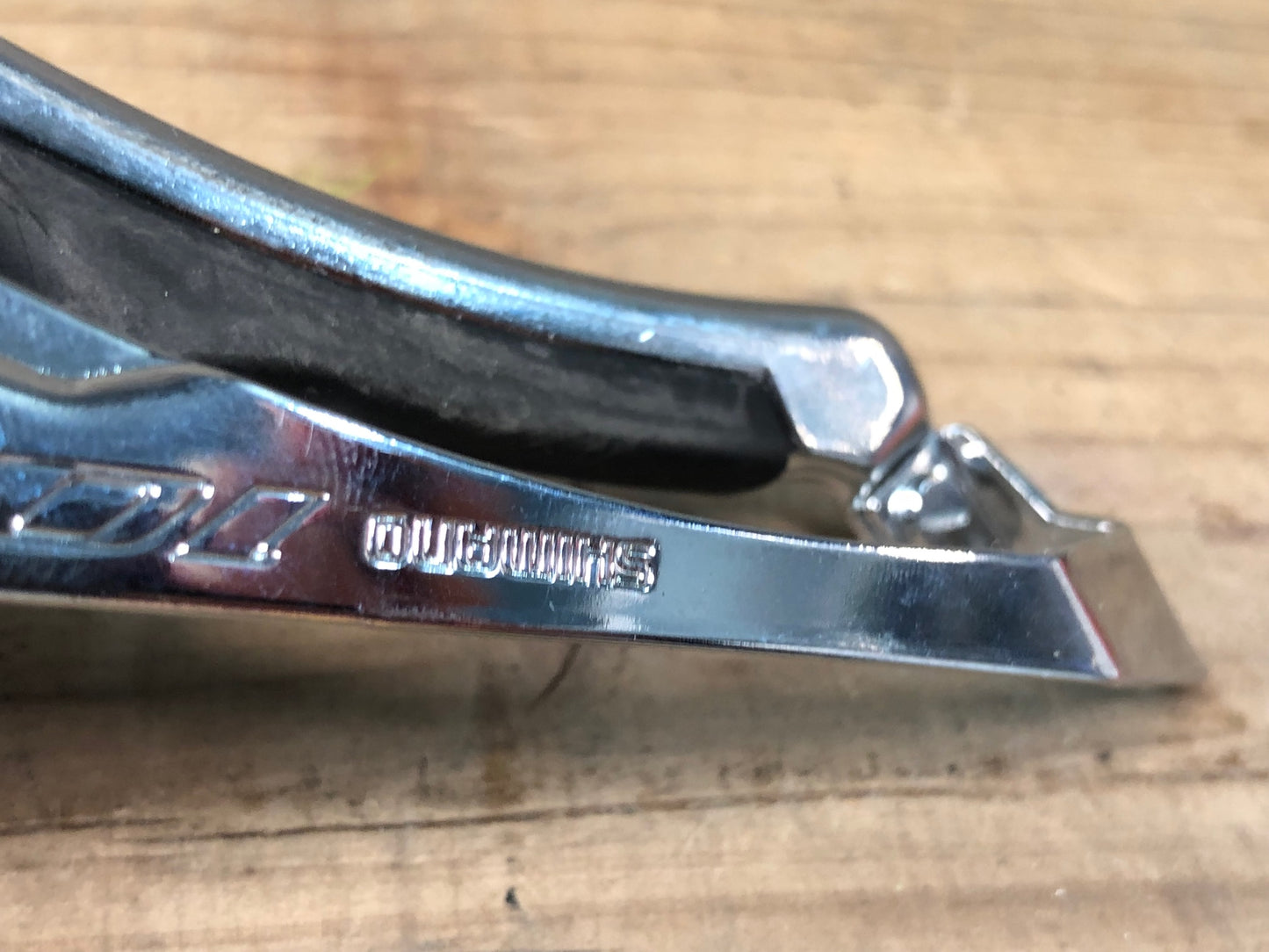 IS097 シマノ SHIMANO 105 FD-R7000 フロントディレイラー 直付け