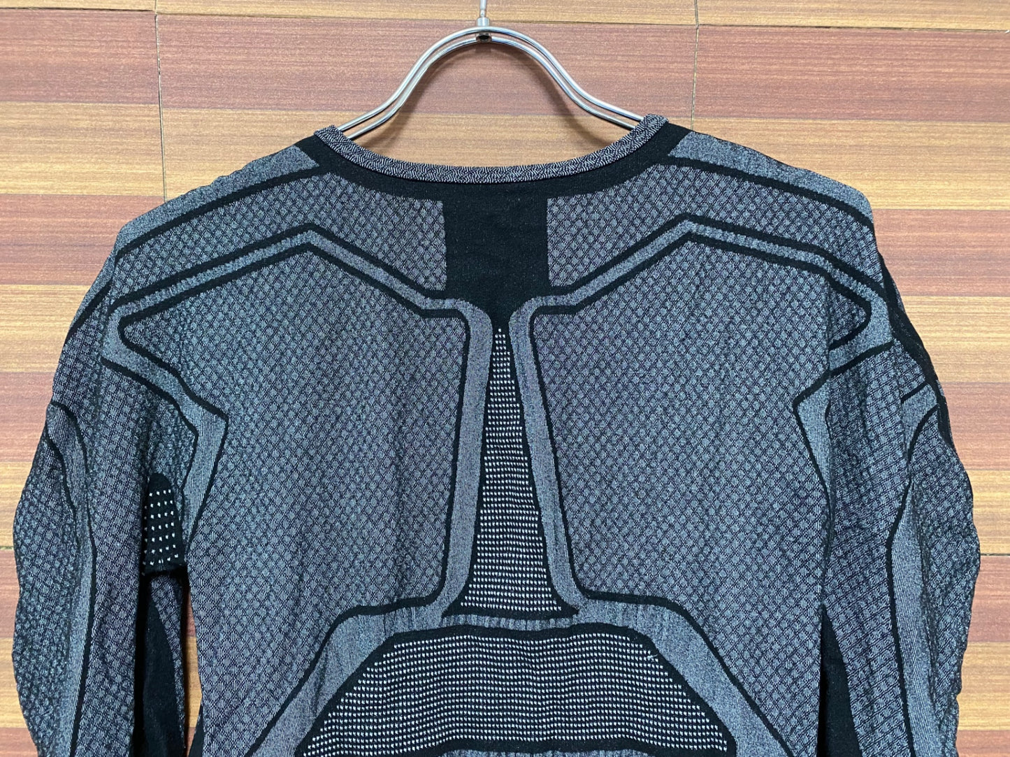 IL371 パールイズミ PEARL iZUMi 長袖 べースレイヤー 黒 サイズ不明 裏起毛