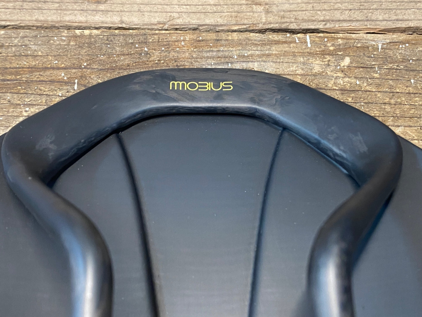 IQ551 フィジーク fizik アンタレス ANTARES VERSUS EVO 00 カーボンサドル Large 黒