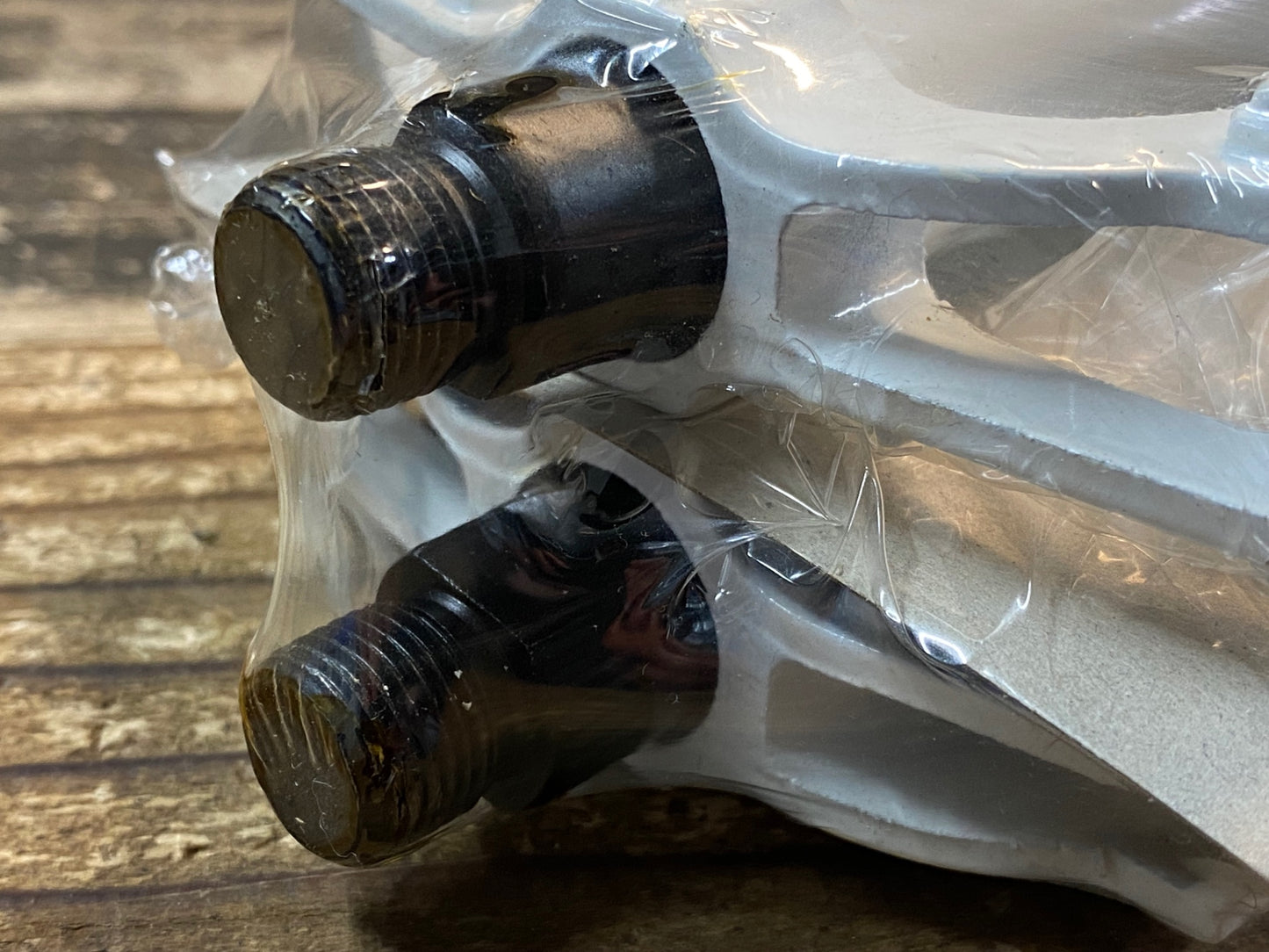 IW263 TXJ Sports フラットペダル 白