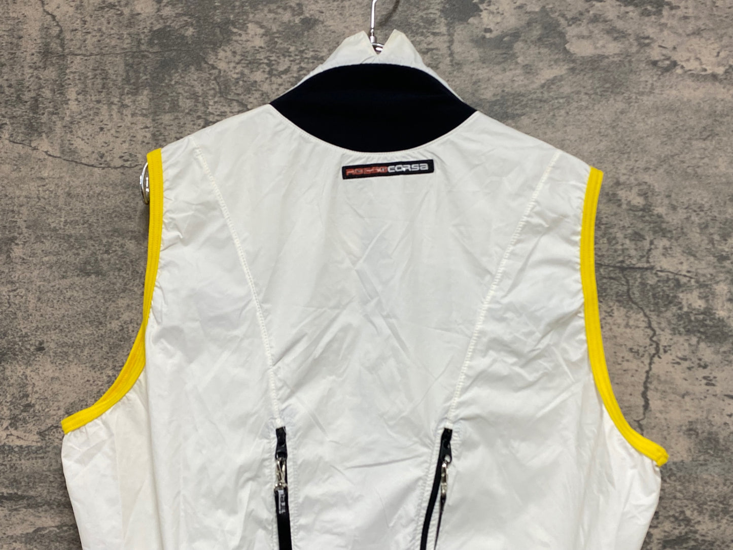 IZ650 カステリ CASTELLI ロッソコルサ ROSSO CORSA ジレ ベスト XLサイズ 白