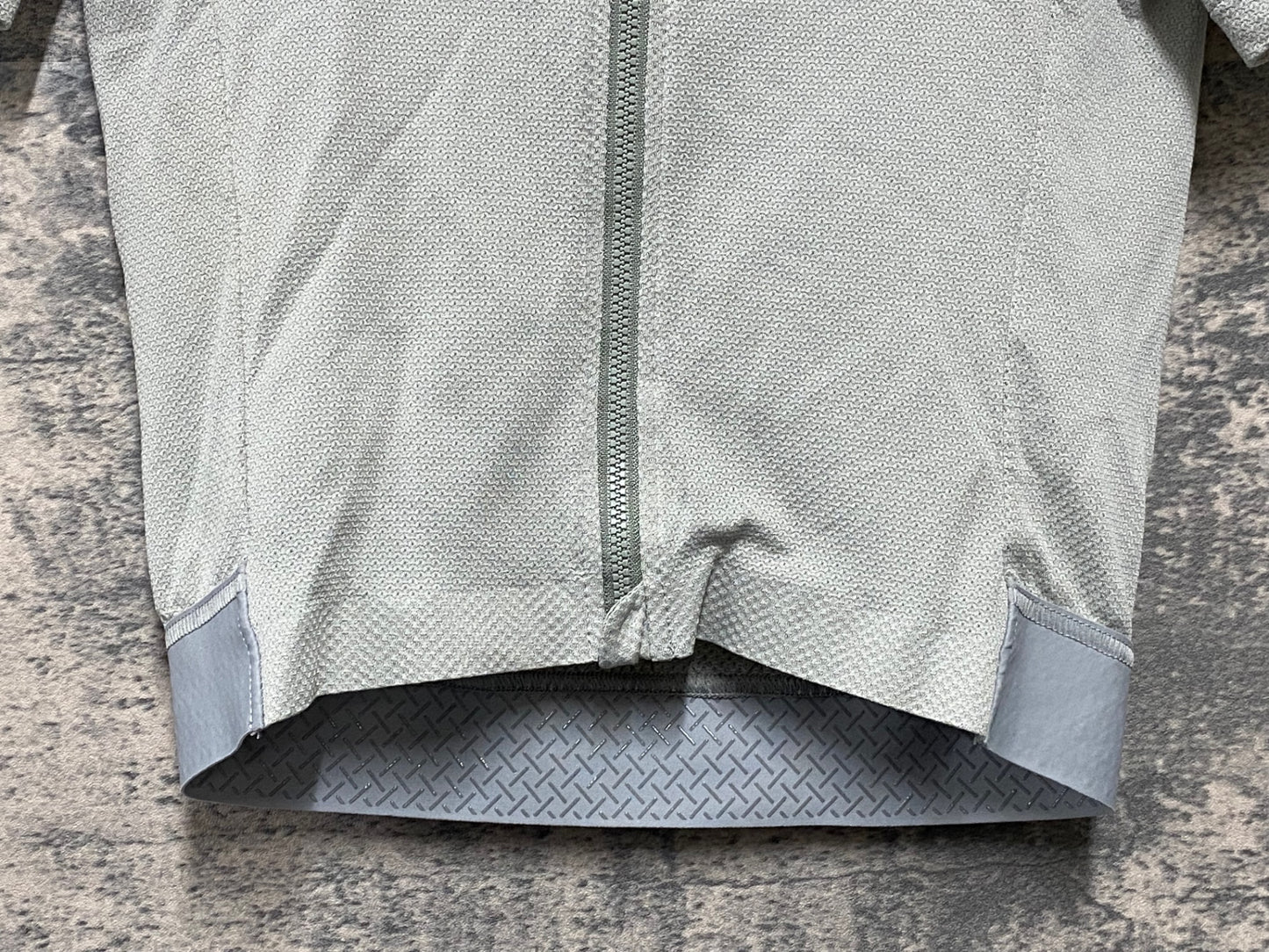 JC430 パスノーマルスタジオ Pas Normal Studios | Men's Solitude Mesh Jersey 半袖 サイクルジャージ ライトグレー XS