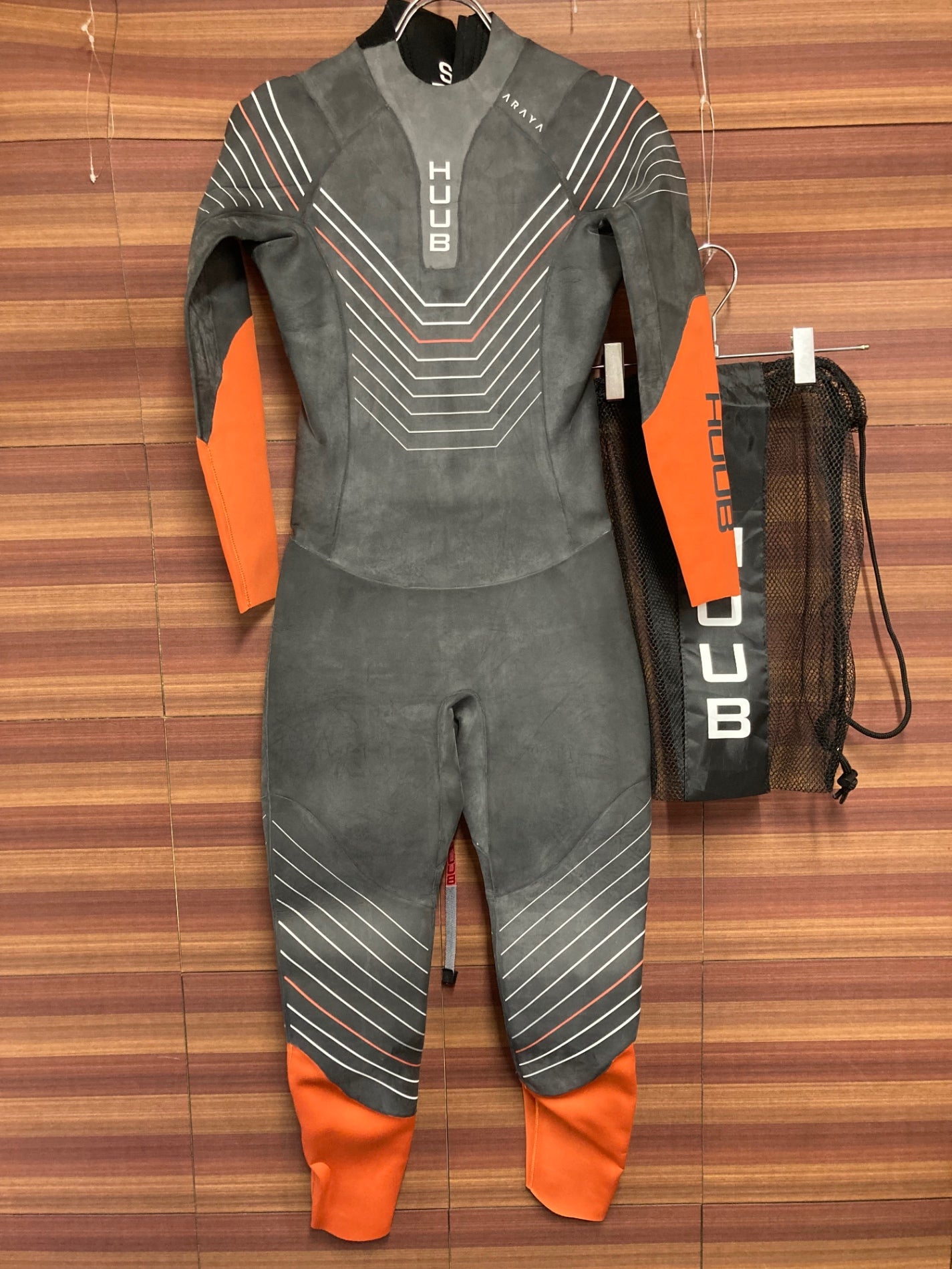 IQ191 フーブ HUUB ARAYA トライアスロン ウェットスーツ 黒 S