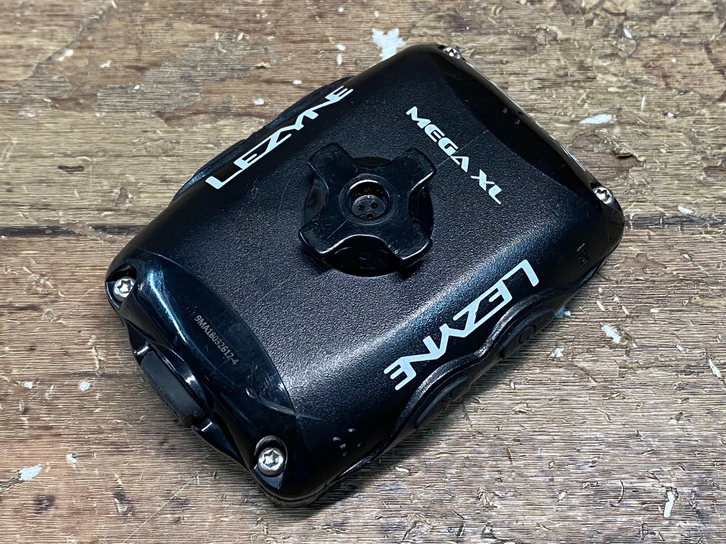 IM904 レザイン LEZYNE MEGA XL GPS サイクルコンピューター 動作確認済み