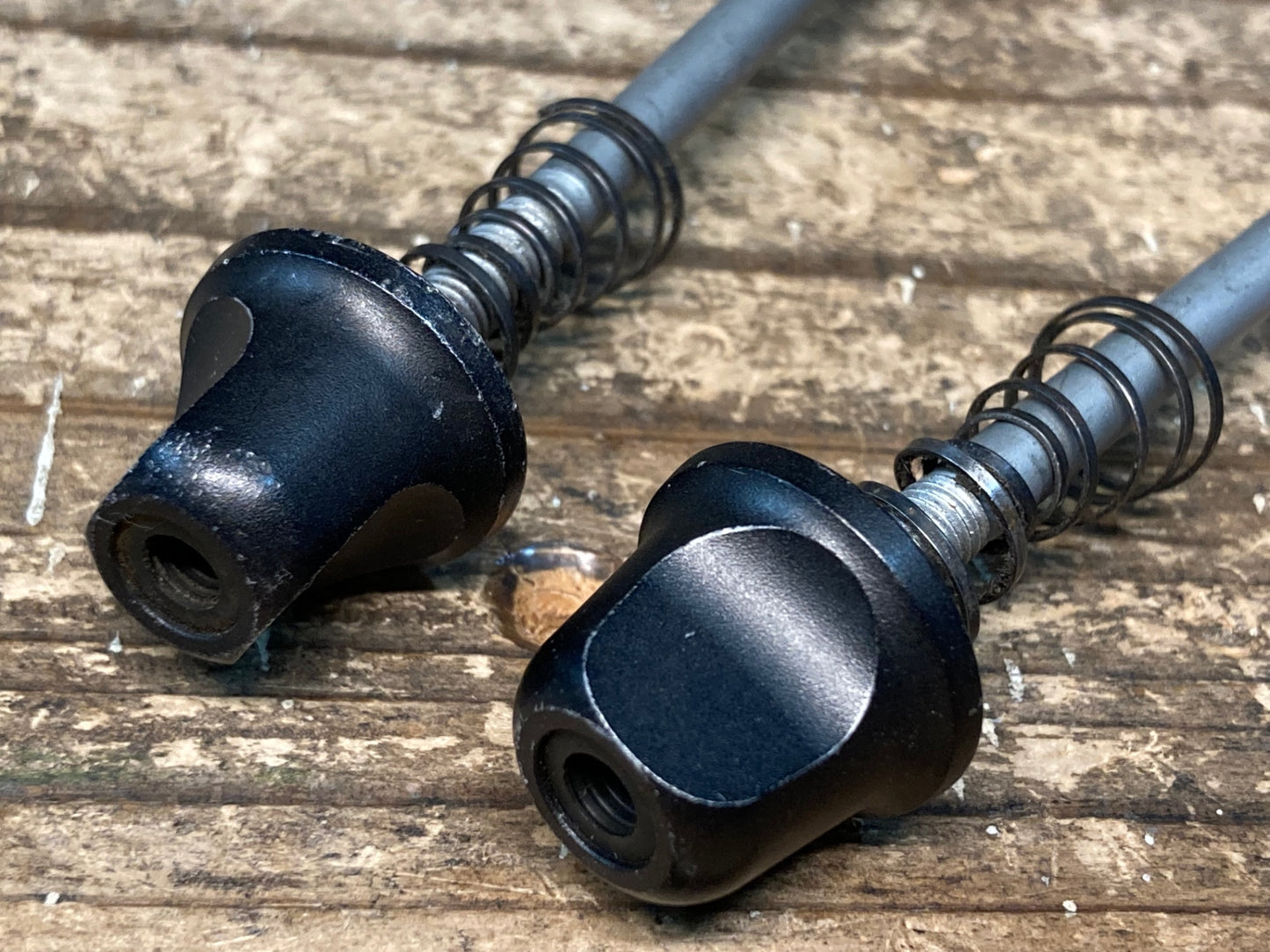 IV497 カンパニョーロ CAMPAGNOLO クイックリリース 前後セット