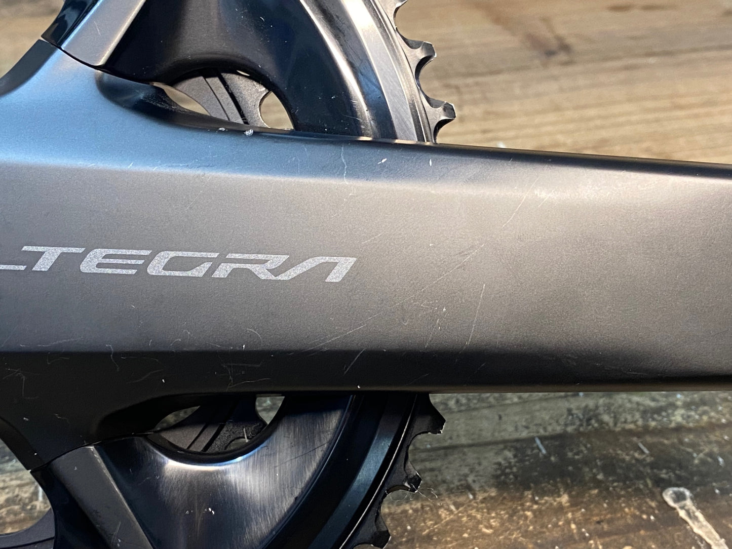 IX257 シマノ SHIMANO アルテグラ ULTEGRA FC-R8100 クランクセット 170mm 52/36T