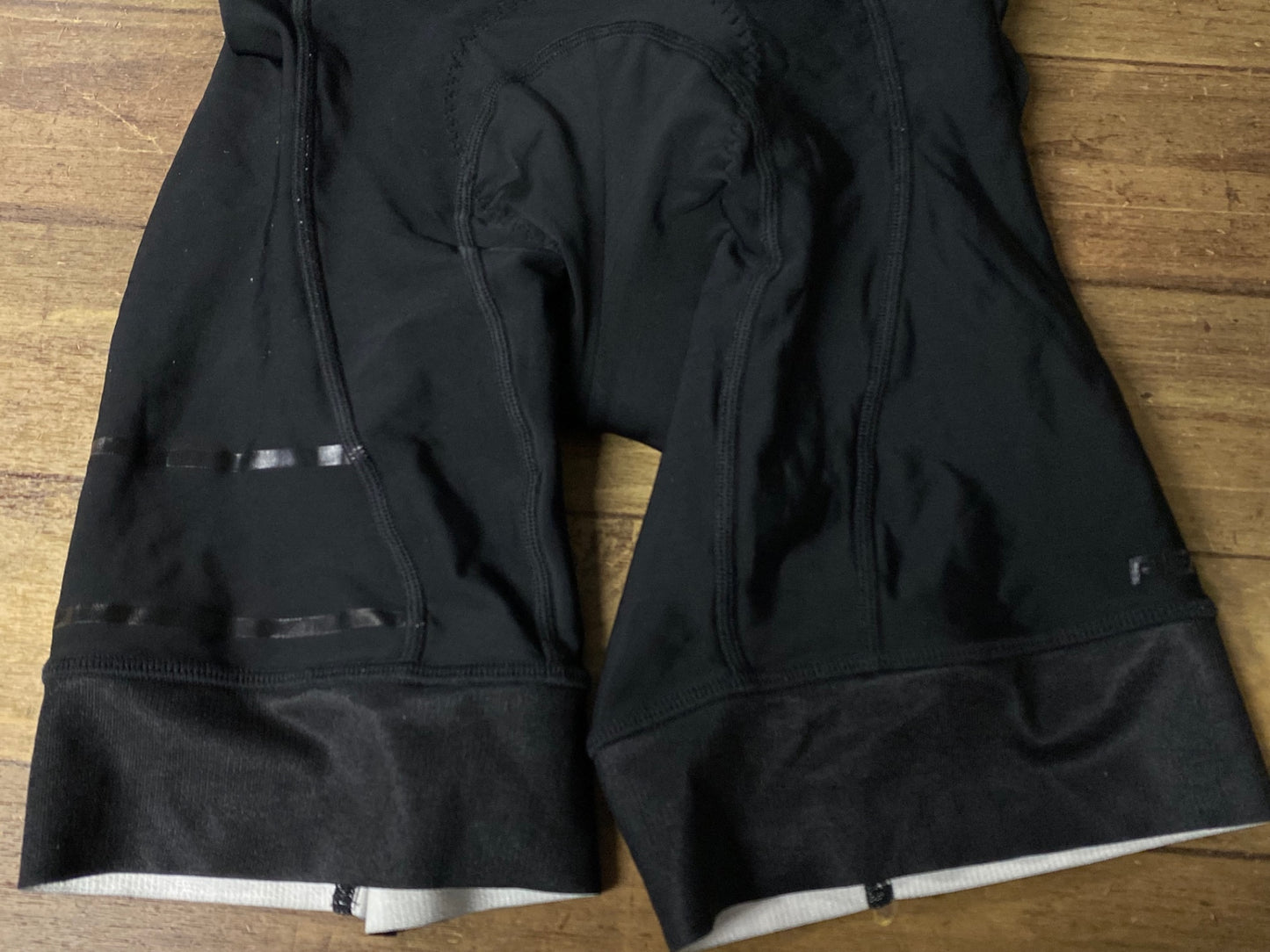 IM107 パールイズミ PEARL iZUMi レーサーパンツ 黒 L