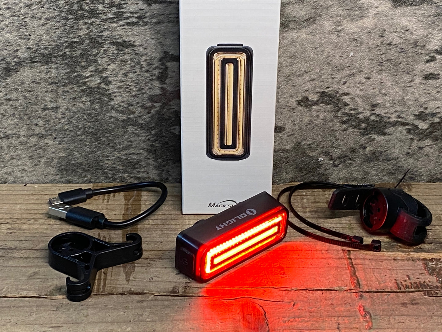 IY354 オーライト Olight RN100TL リアライト