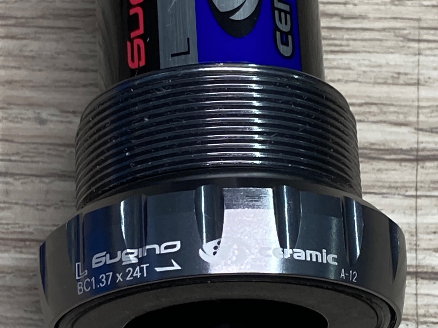 JC226 スギノ Sugino ceramic MB-608 BB ボトムブラケット JIS