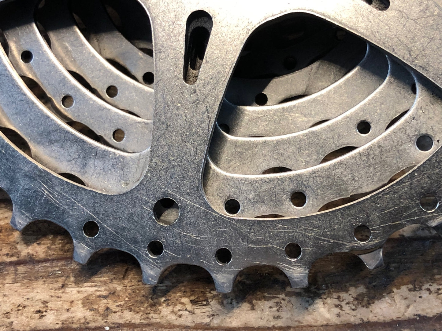 IF197 シマノ SHIMANO CS-400-9 スプロケット 11-34T 9S