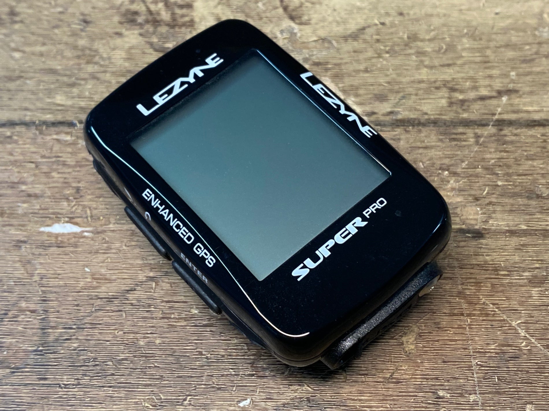 IH662 レザイン LEZYNE SUPER PRO GPS サイクルコンピューター マウント付属 ※起動確認済