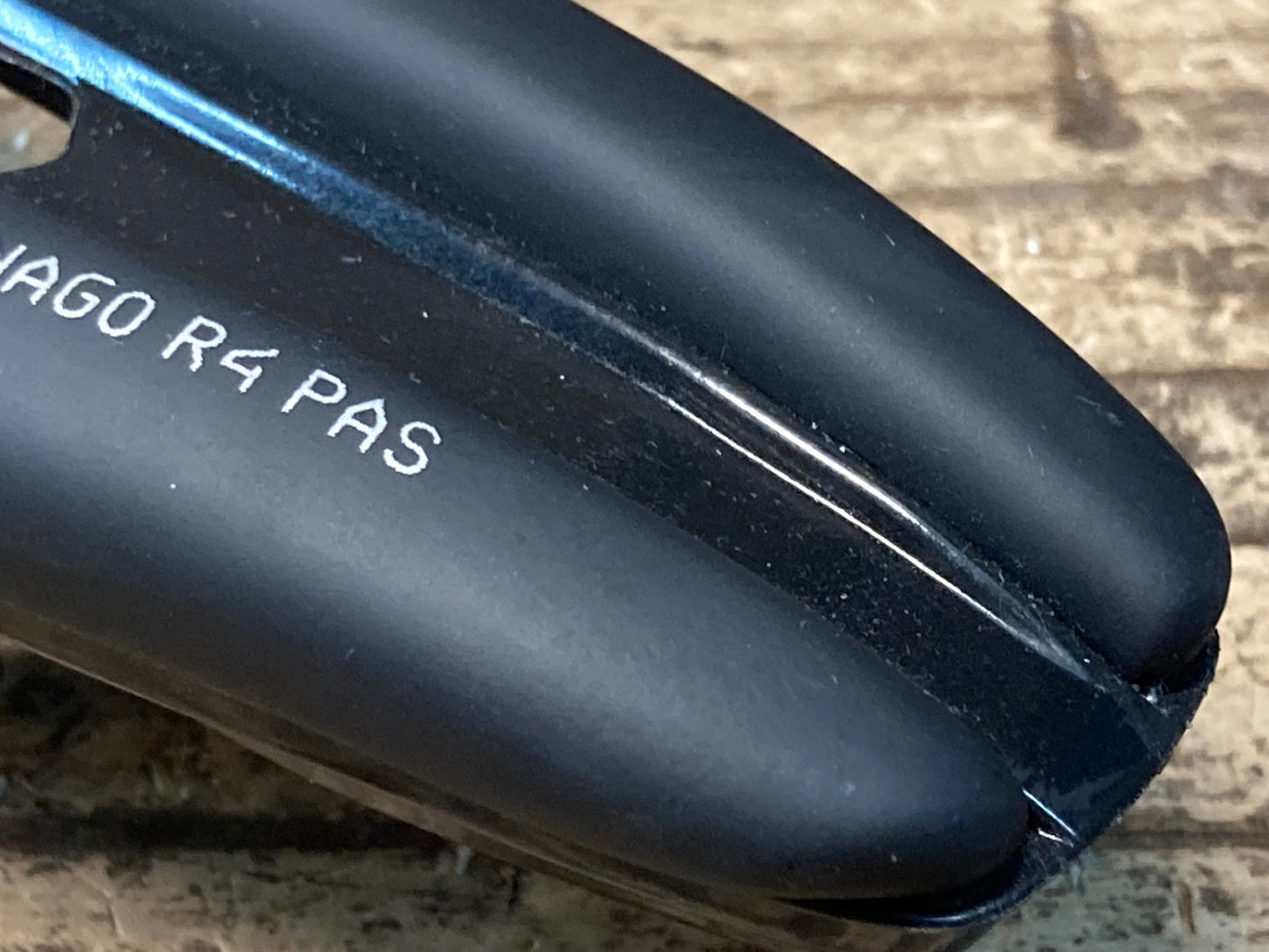 IY527 プロロゴ prologo NAGO R4 PAS サドル 黒 147mm TiroXレール