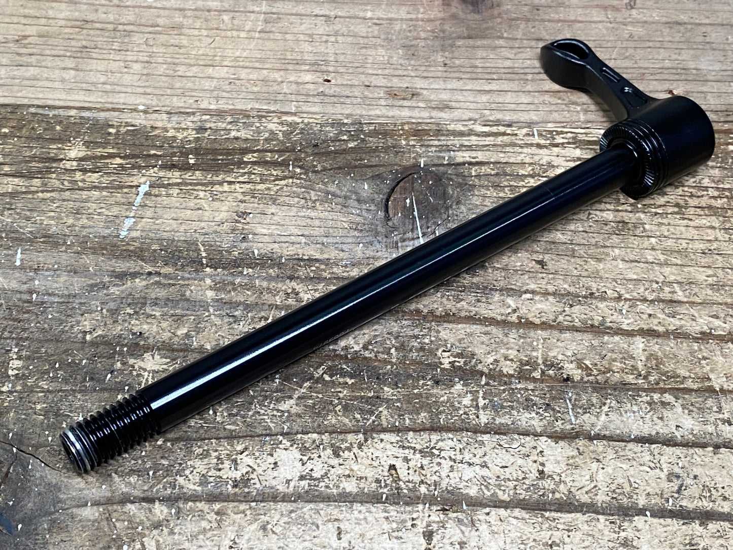 IW262 KCNC クイック&イージー スルーアクスル スキュワー QUICK&EASY リア 12x148mm