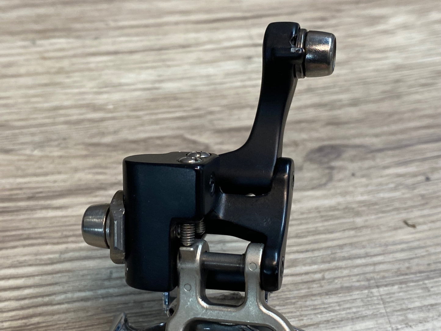 IW823 カンパニョーロ CAMPAGNOLO ケンタウル CENTAUR フロントディレイラー 2S 黒 直付け