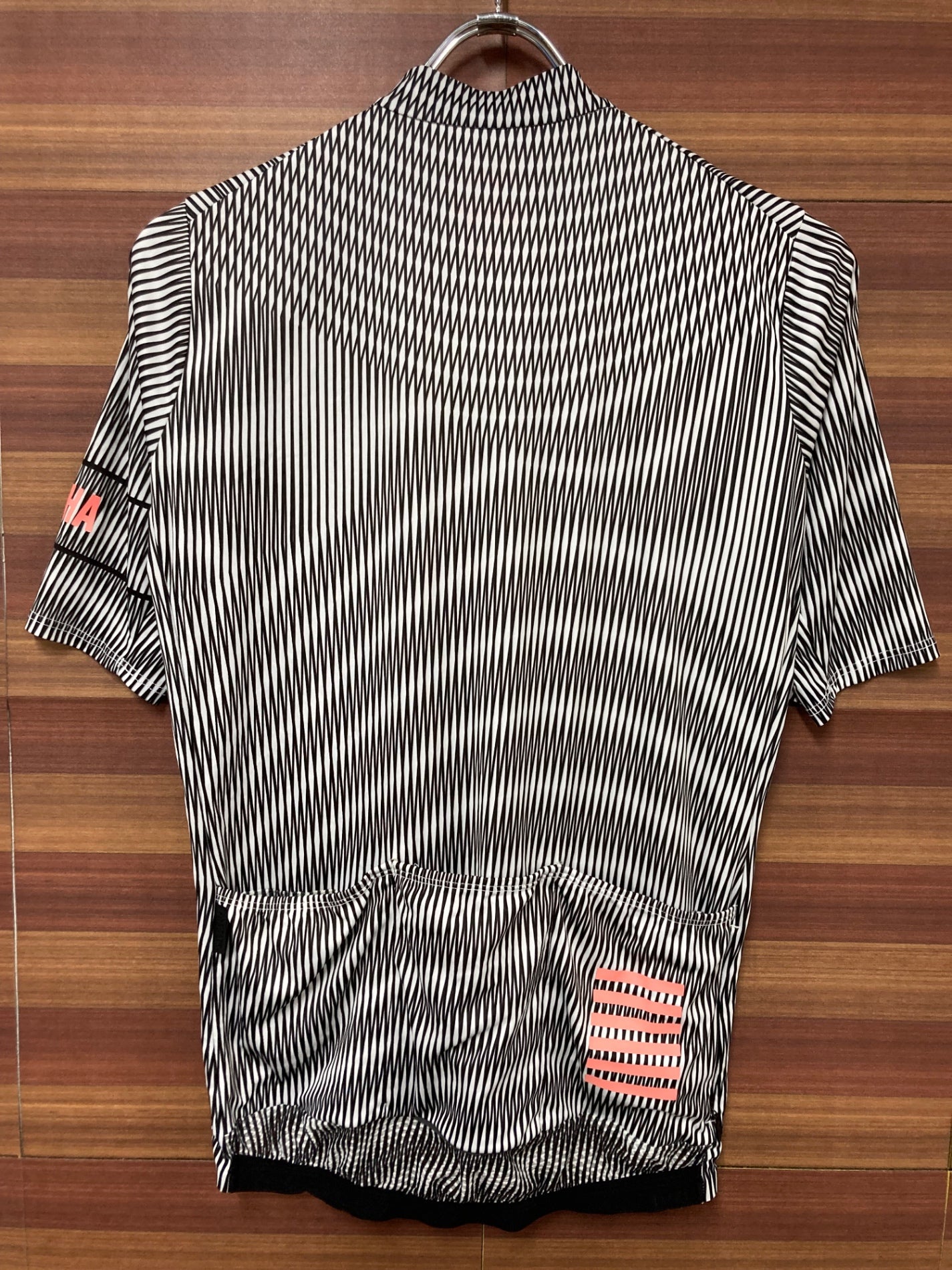 IO433 ラファ Rapha PRO TEAM FLY WEIGHT JERSEY 半袖 サイクルジャージ 白 黒 総柄 M