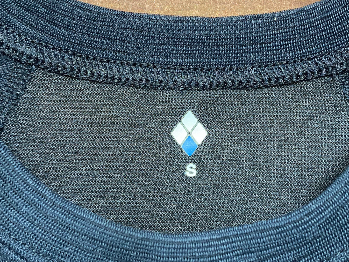 IN531 モンベル mont-bell 長袖 べースレイヤー 黒 S