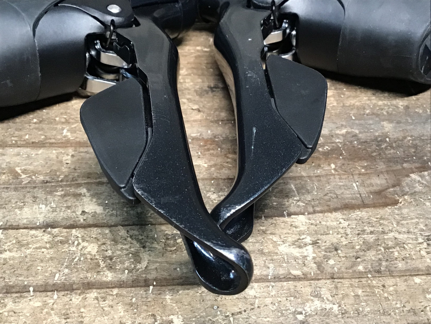 IS084 シマノ SHIMANO ソラ SORA ST-R3000 STIレバー 2x9S