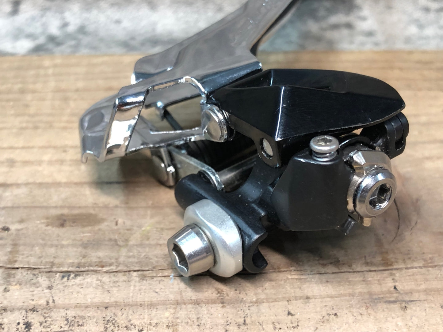 IS097 シマノ SHIMANO 105 FD-R7000 フロントディレイラー 直付け