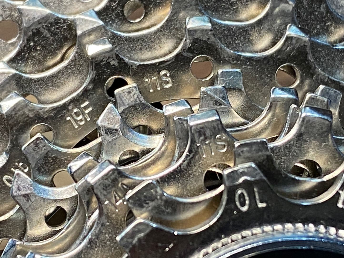 IM821 シマノ SHIMANO 105 CS-5800 スプロケット 11s 12-25T