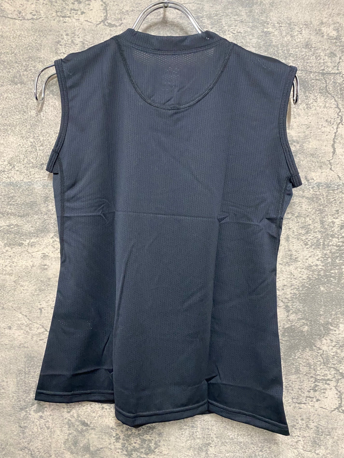 IV922 ジャイアント GIANT Liv ノースリーブ ベースレイヤー 黒 レディース M メッシュ