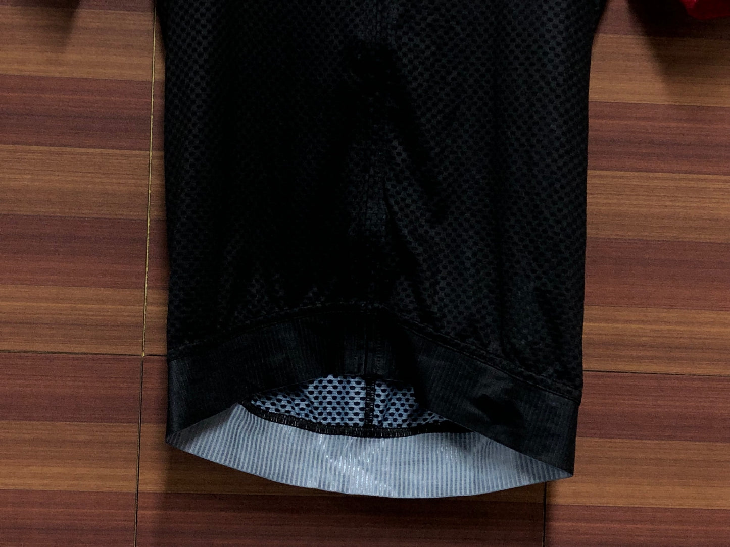 IO130 カステリ CASTELLI 半袖 サイクルジャージ 黒 赤 S