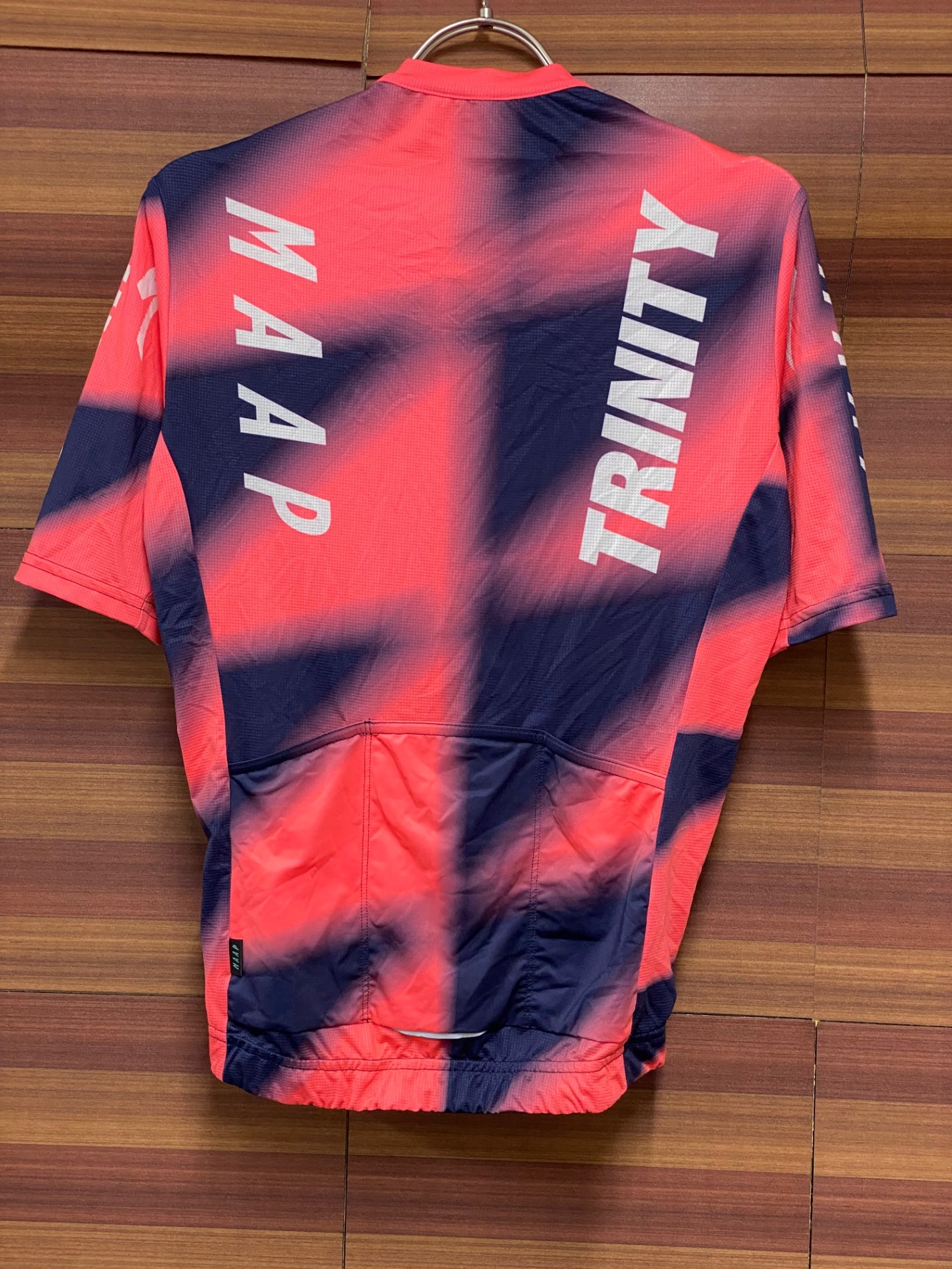 IU392 マープ MAAP PRO FIT JERSEY 半袖 サイクルジャージ ピンク 紺 S TRINITY