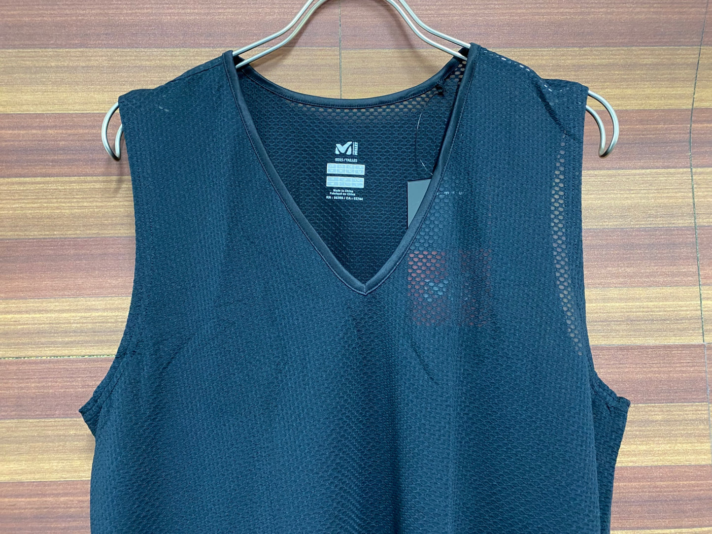 IQ210 ミレー MILLET ノースリーブ ベースレイヤー 黒 L