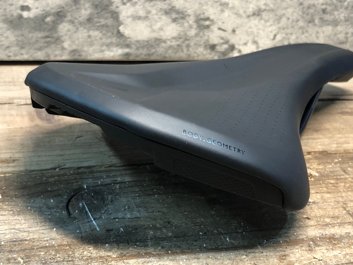 IQ416 スペシャライズド SPECIALIZED ブシッジ BRIDGE サドル HOLLOW CR-MOレール 155mm