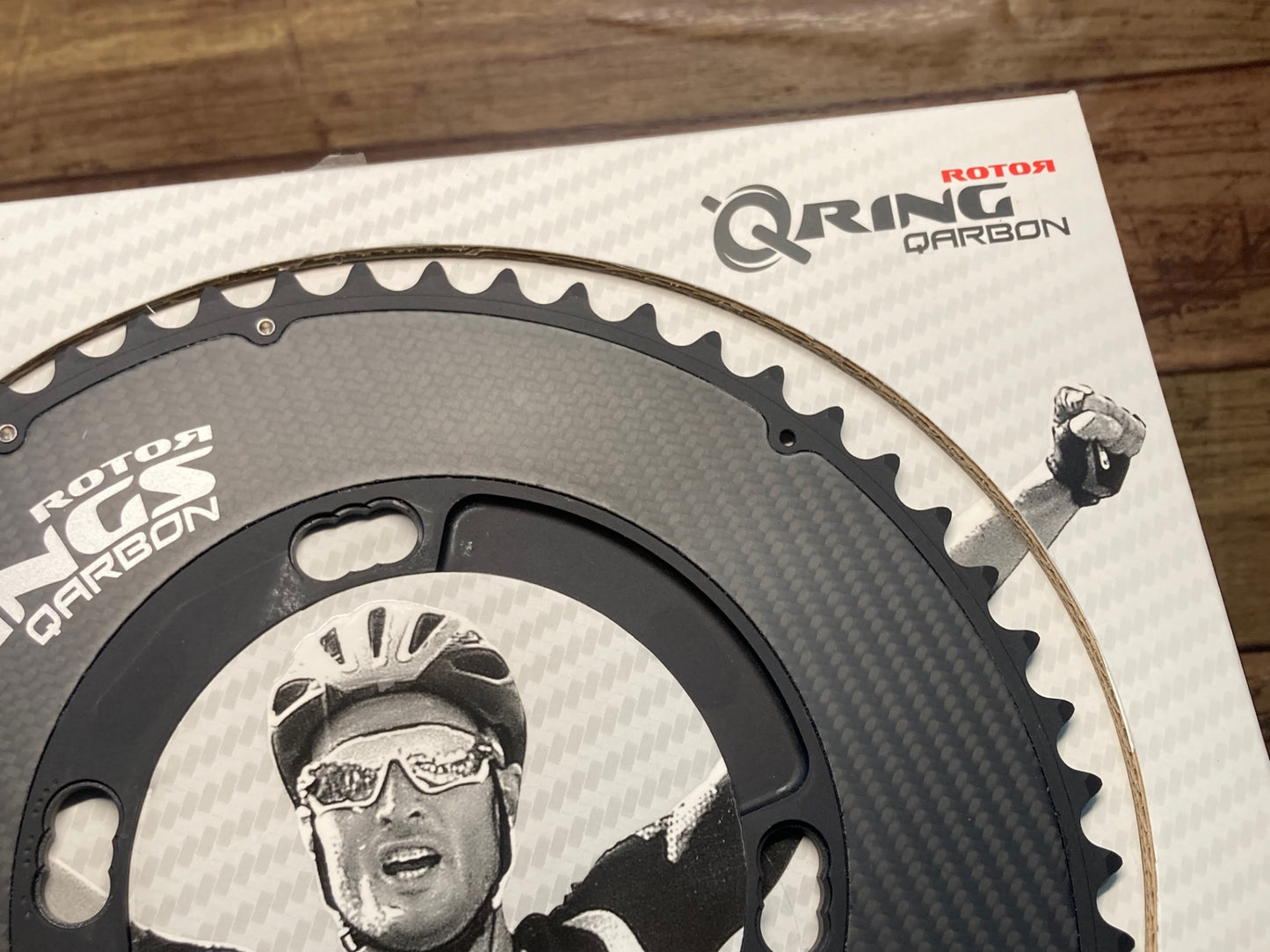 IN013 ローター ROTOR QRINGS Qarbon チェーンリング BCD110 52T 4arm