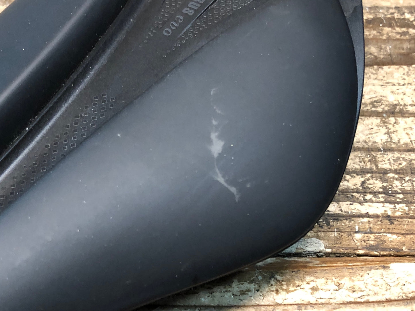 IZ081 フィジーク fizik ARIONE R1 VERSUS EVO サドル 黒 カーボンレール ※プレート欠品