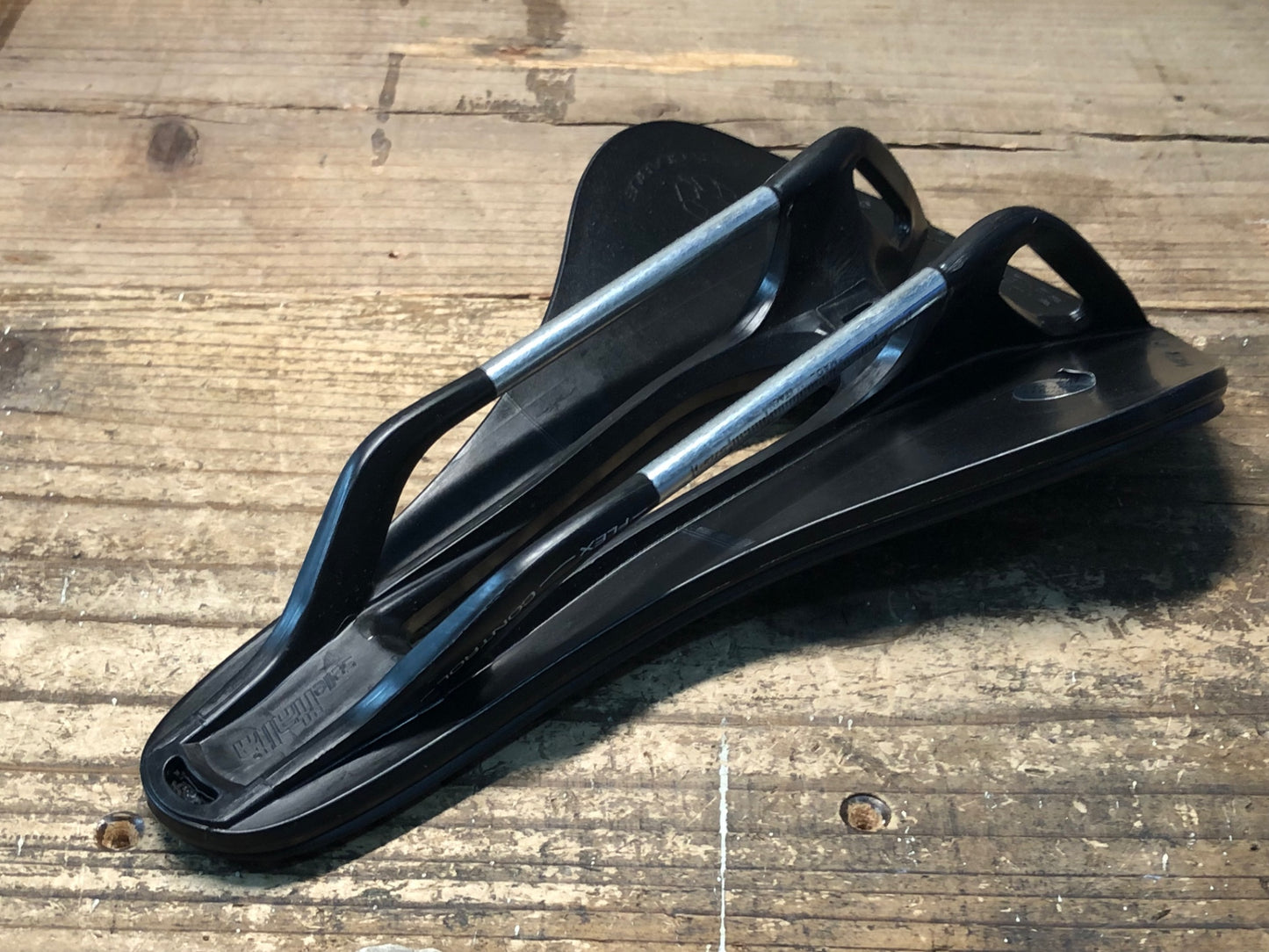 IY598 セライタリア SELLE ITALIA MODEL X スーパーフロー サドル FECALLOYレール 145mm