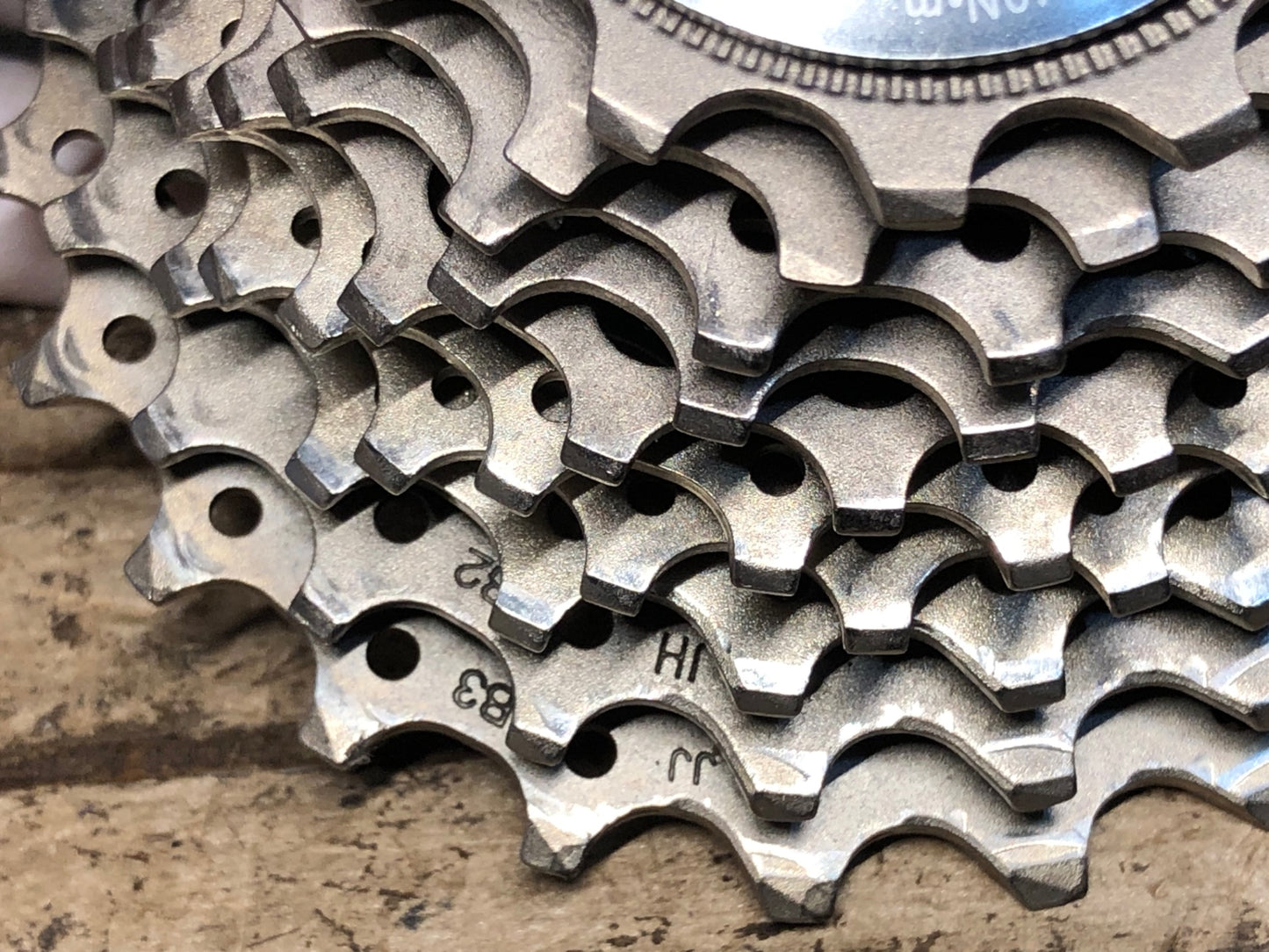 FZ513 シマノ SHIMANO アルテグラ ULTEGRA CS-6700 スプロケット 10S 12-23T