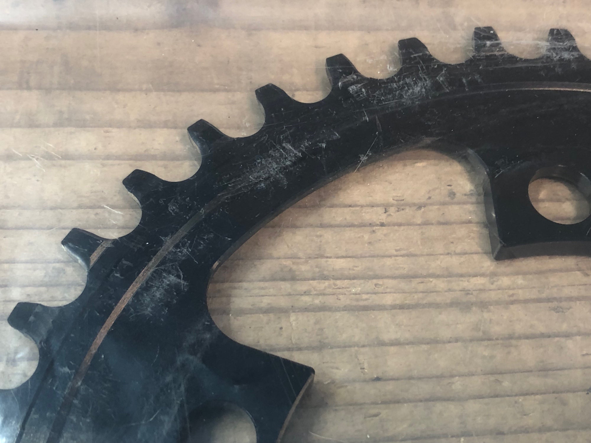 IR239 ウルフトゥース WOLF TOOTH DROP STOP CHAINRING ナロー