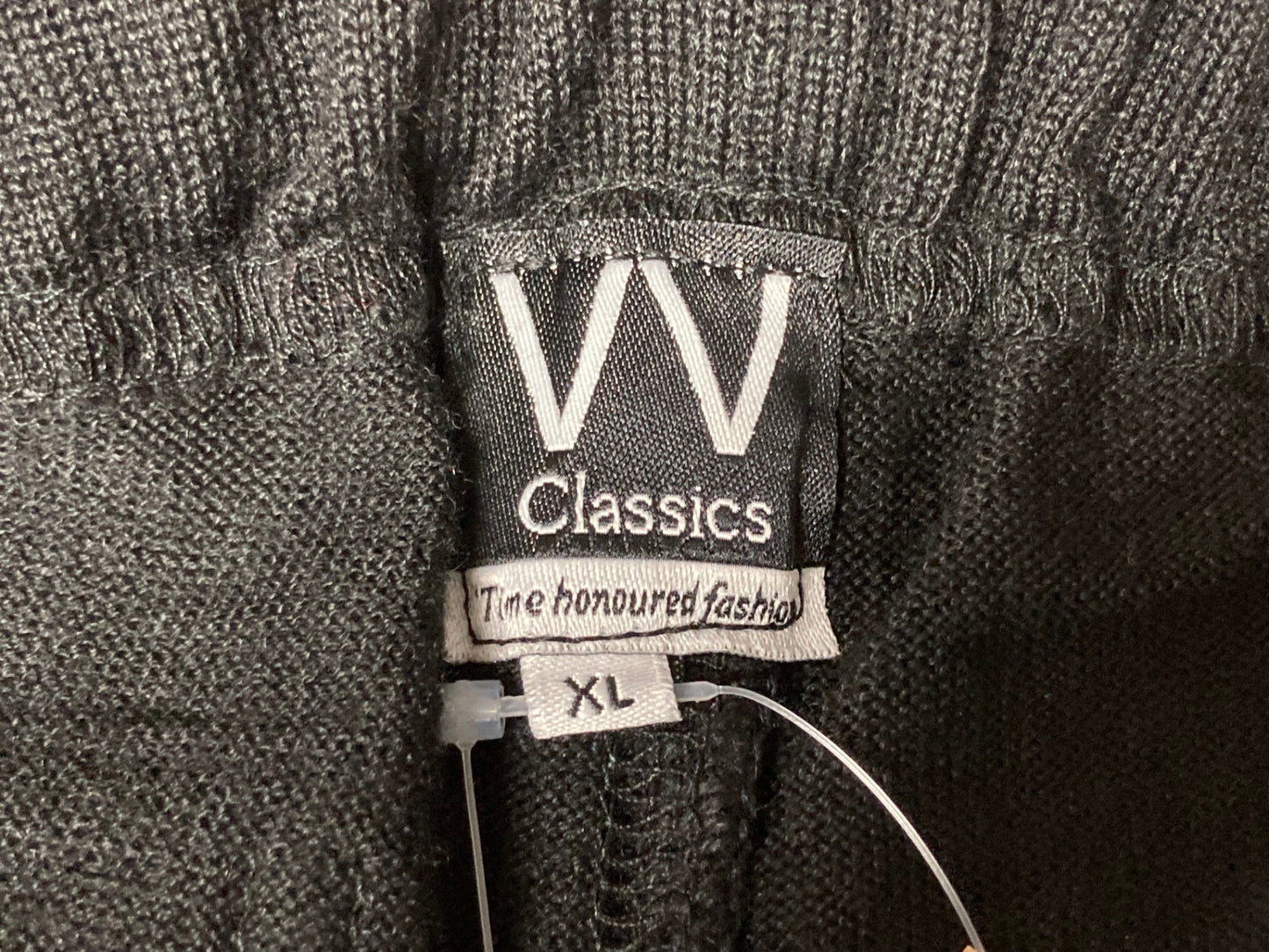 IU107 W CLASSICS ハーフパンツ 黒 XL