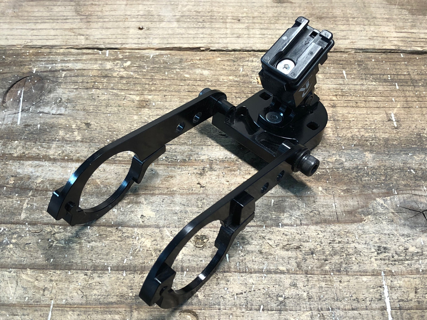 IQ410 レックマウント REC-MOUNTS サイコンマウント Φ31.8 両持ち ガーミン キャットアイライト用