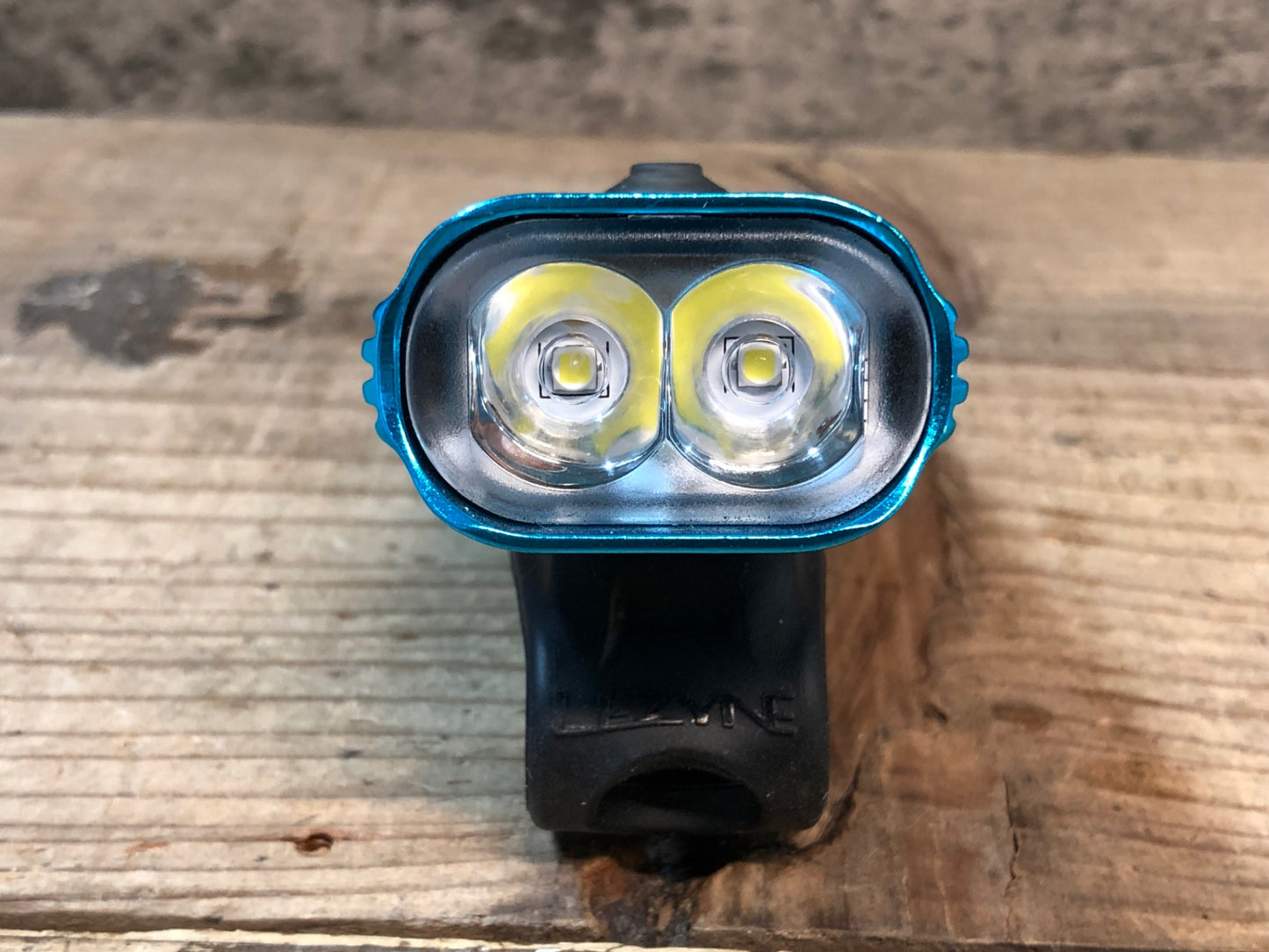 IX617 レザイン LEZYNE ライトドライブ LITE DRIVE 1000XL フロントライト